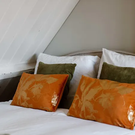 Crash'nstay - Julianalaan Σπίτι διακοπών *