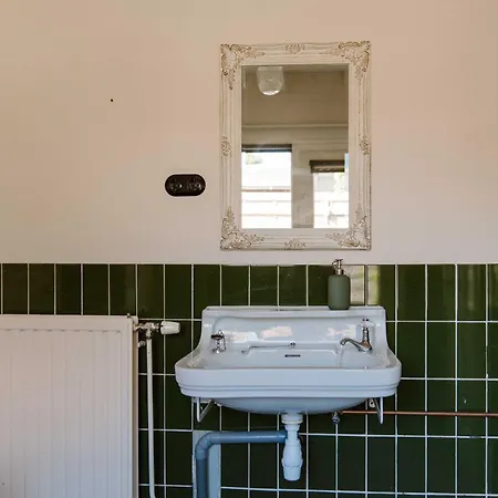 Crash'nstay - Julianalaan Σπίτι διακοπών *