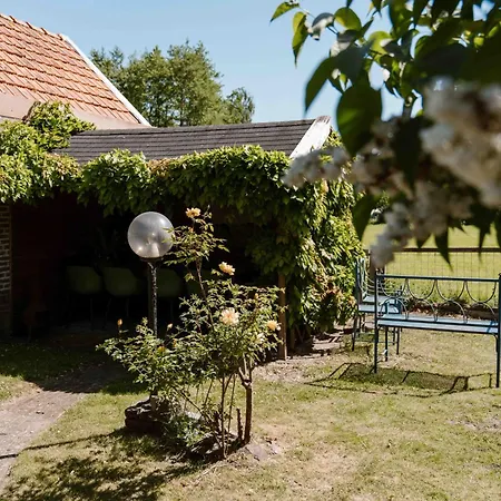 Crash'nstay - Julianalaan בית נופש ואלוייק