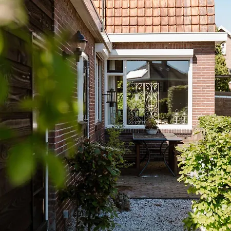 Crash'nstay - Julianalaan * ואלוייק