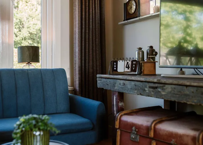 Crash'nstay - Julianalaan בית נופש *