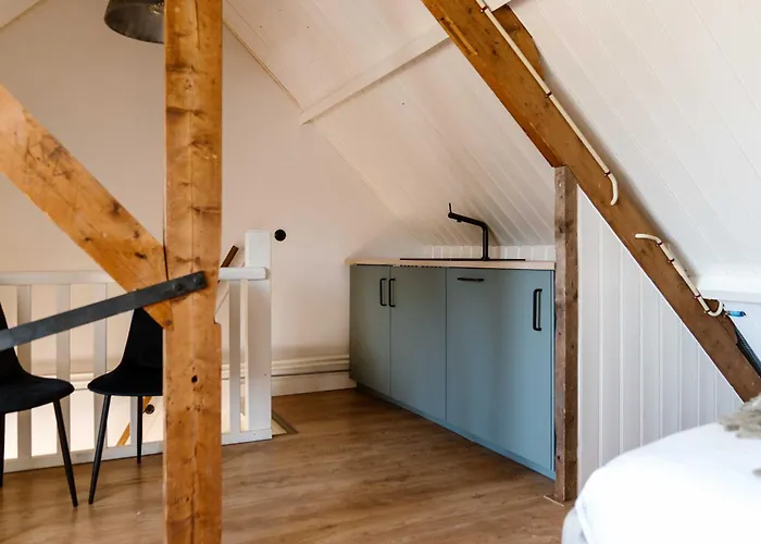 Crash'nstay - Julianalaan בית נופש *